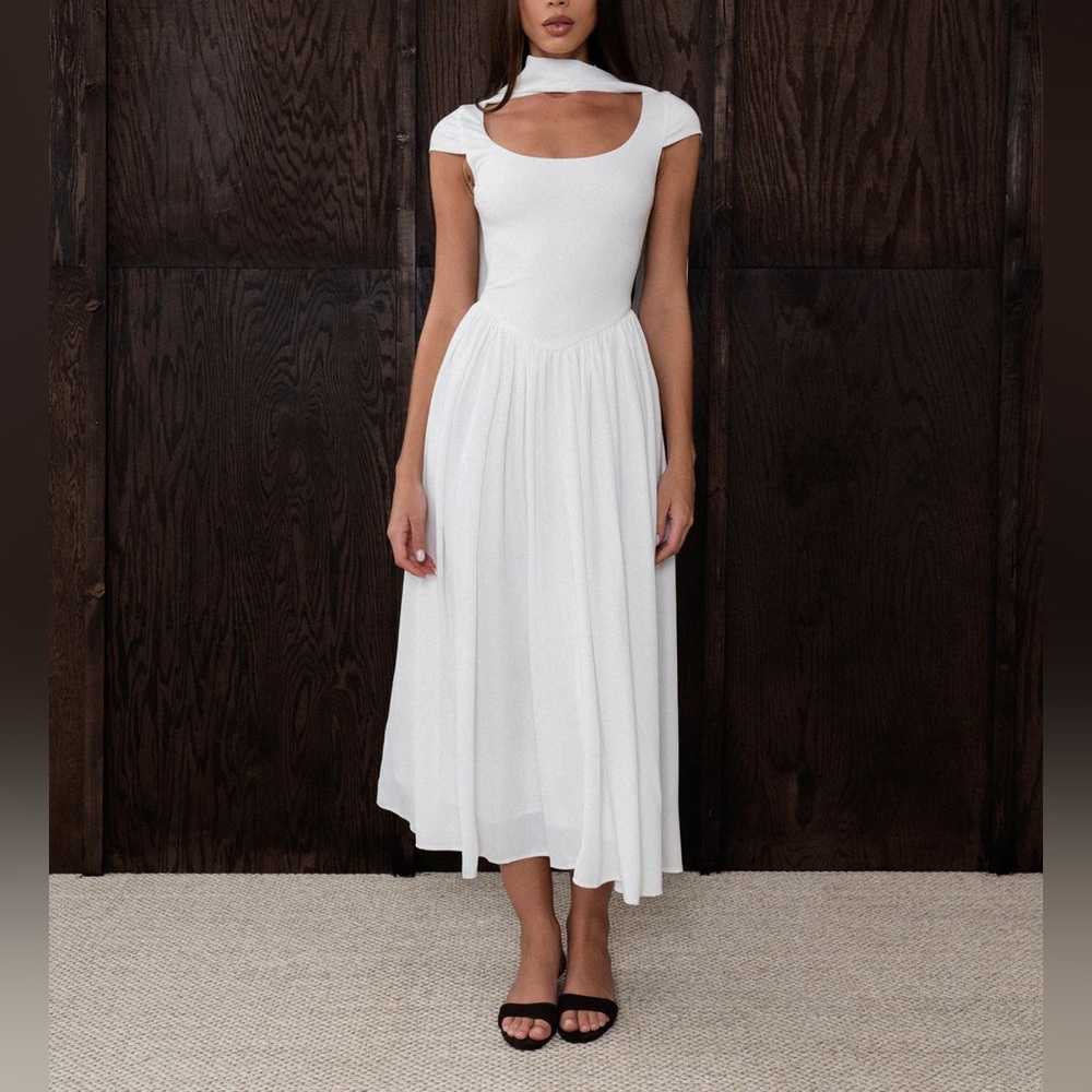 THEBEKK White Dress